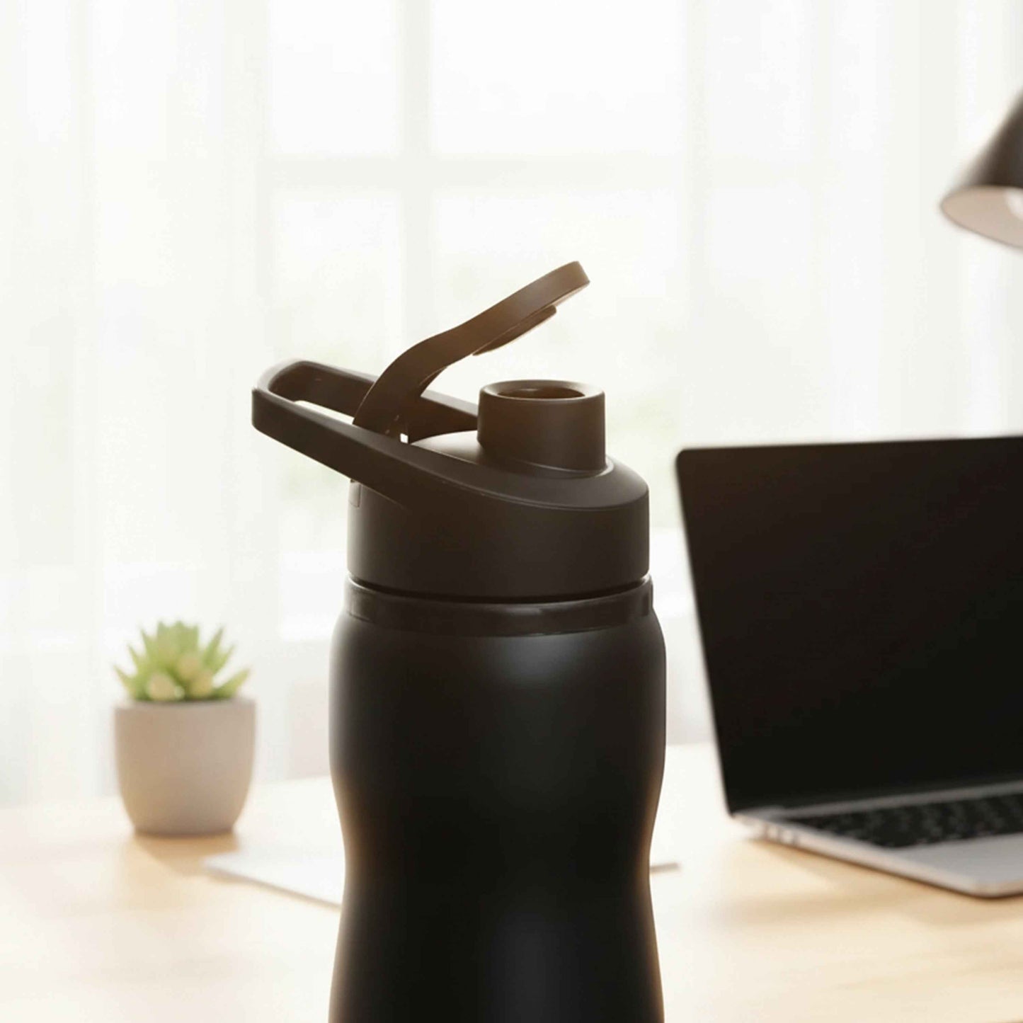 Customized Sipper Black Water Bottle Steel Bottle